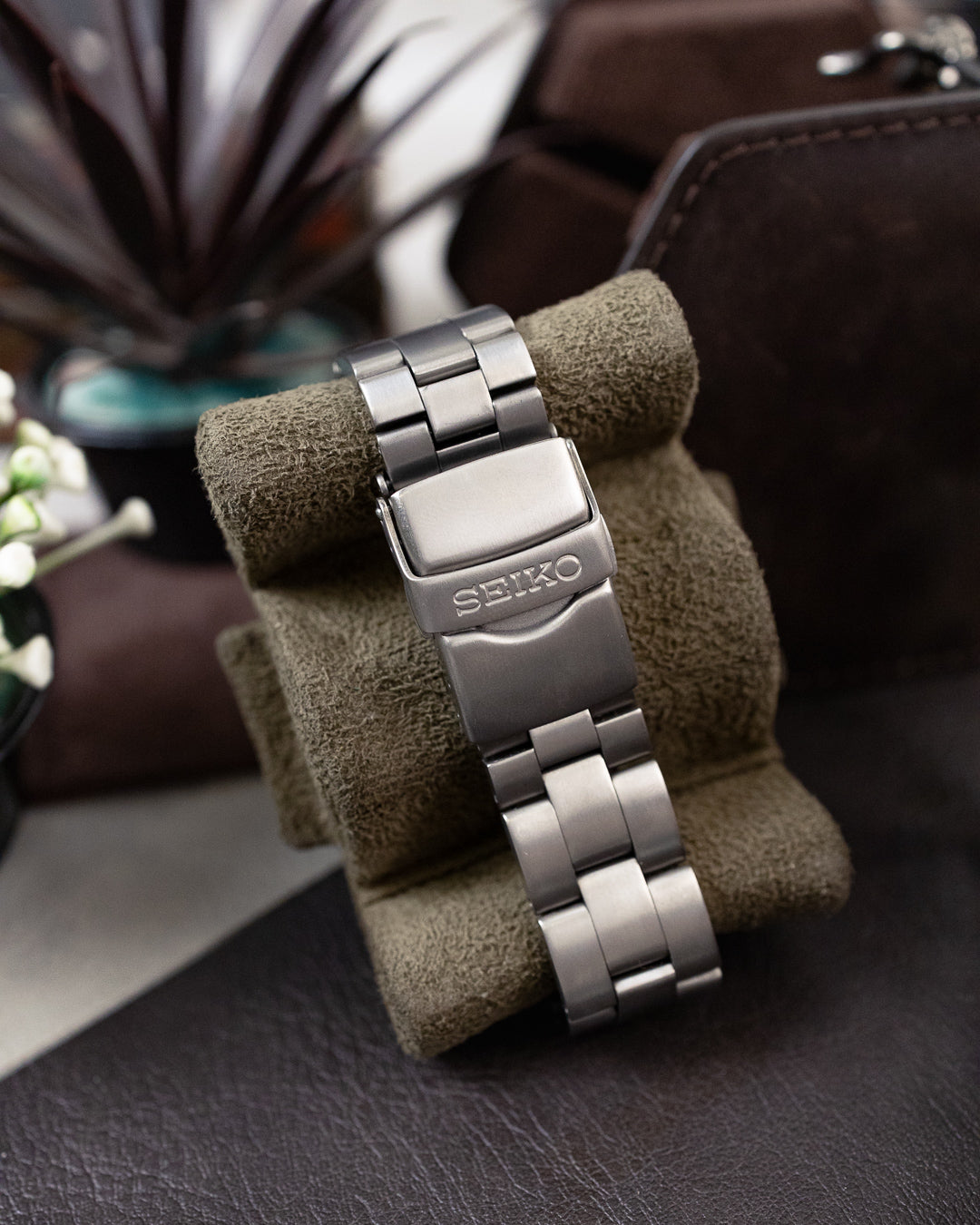 Seiko - Perpetual Calendar Titanium "Alien" - 8F32-0030