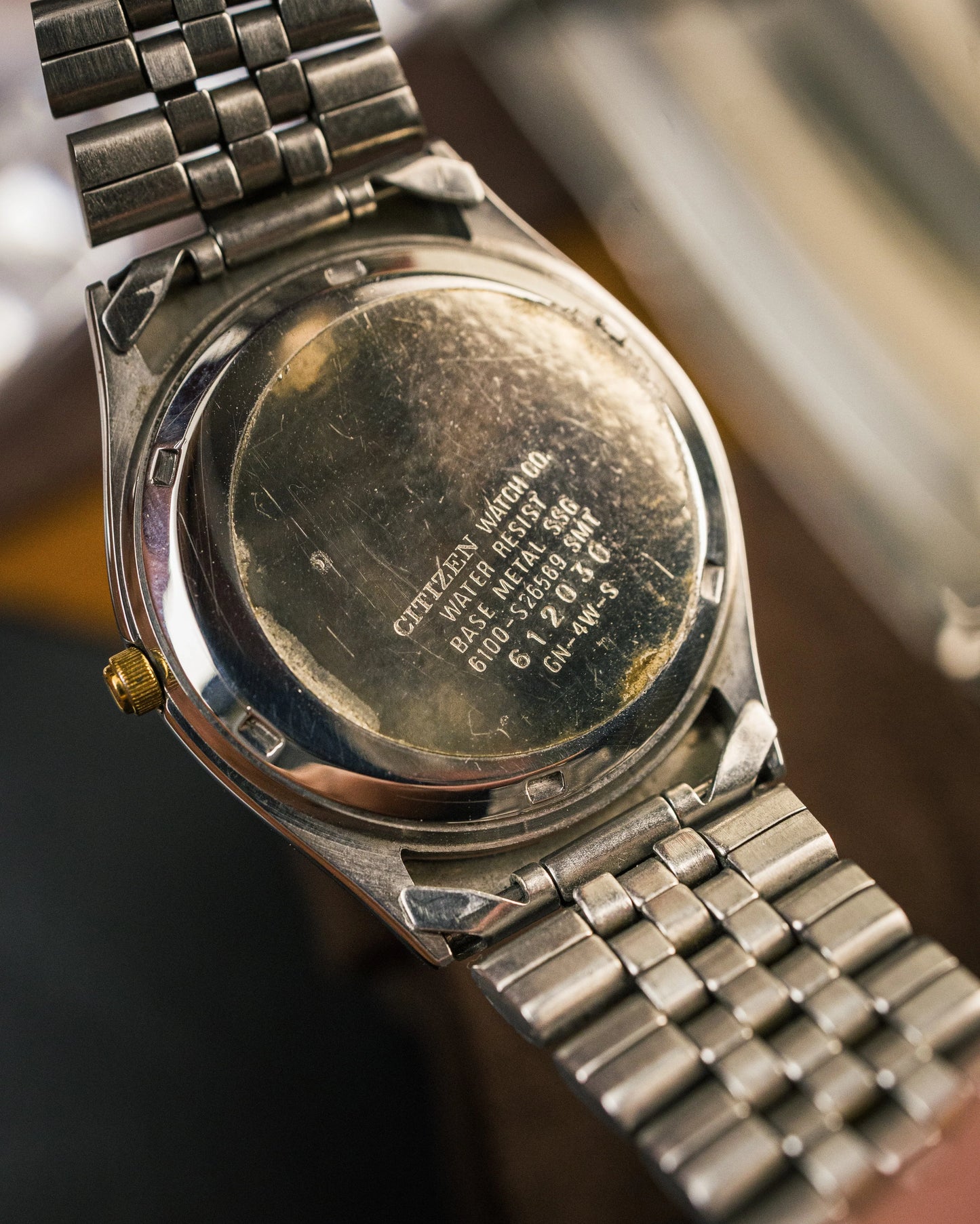 Citizen - CQ Quartz Day-Date - 6100-S28569