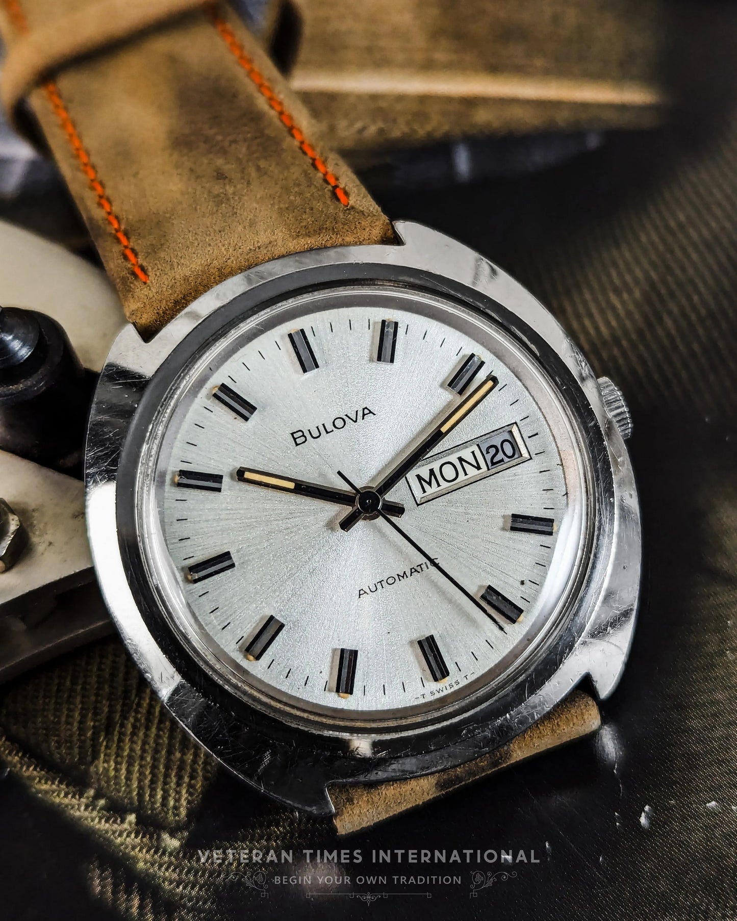 Bulova UFO - 3-424128