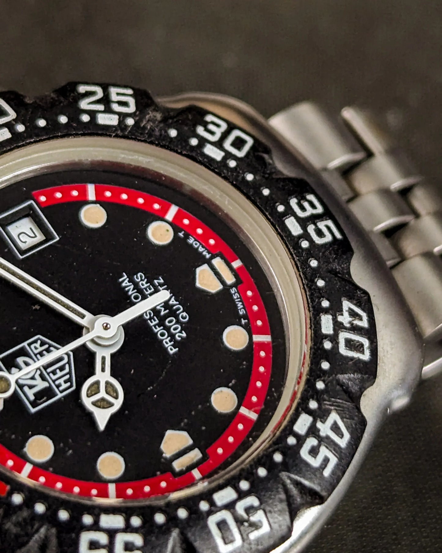 TAG Heuer - Professional 200 Meters - 384.513