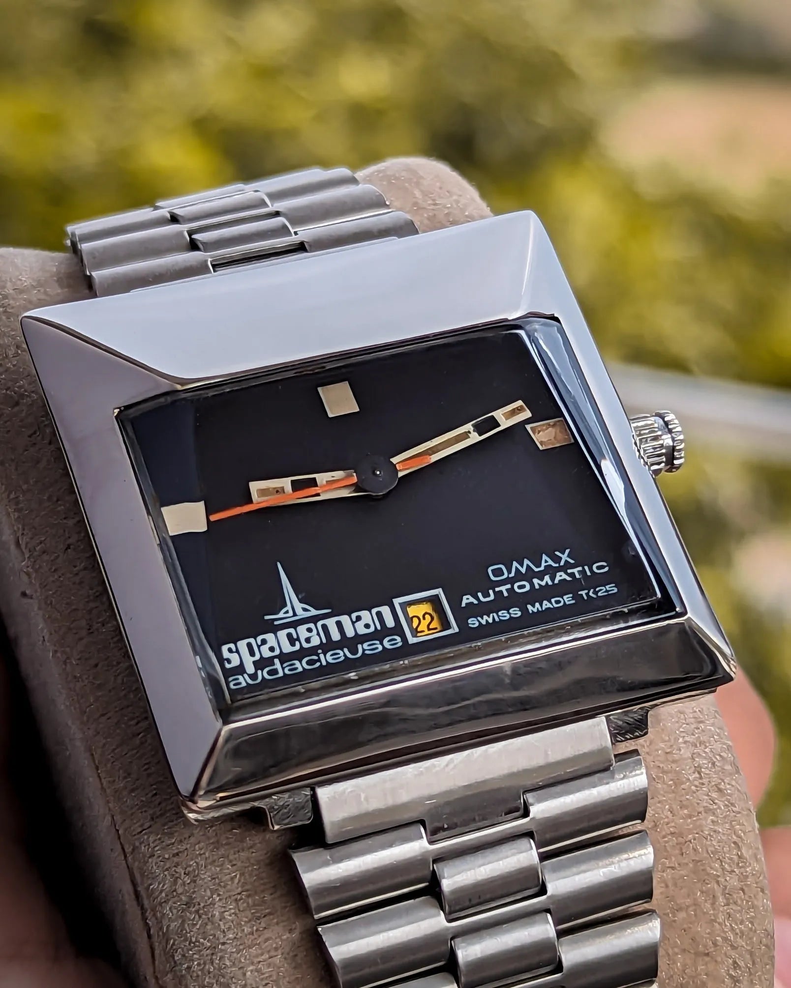 Omax Spaceman Audacieuse 46617/7: A Vintage Icon – Veteran Times Int