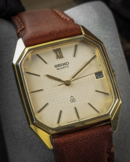 0051VintageSeikoQuartz-5932-5011-_GoldTexturedDial_1980_sJDM_3 - Veteran Times Int