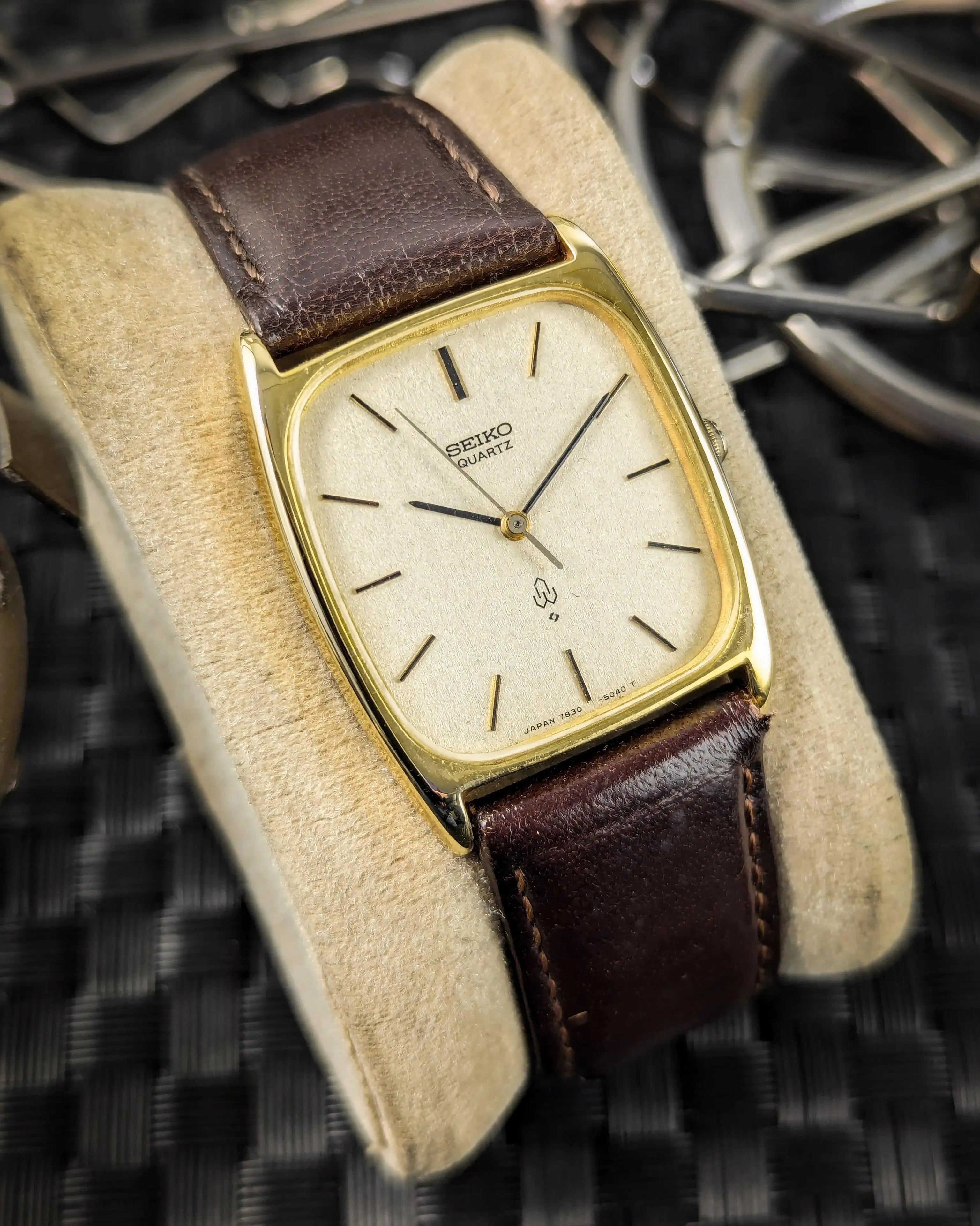 Seiko quartz watch gold online