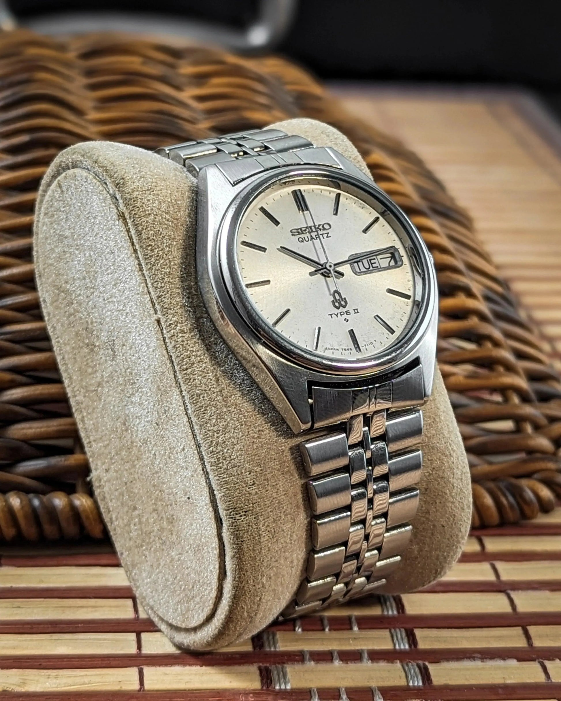 0064SeikoQuartzTypeII-7546-7100_WhiteDial-1970_sJDM_4 - Veteran Times Int
