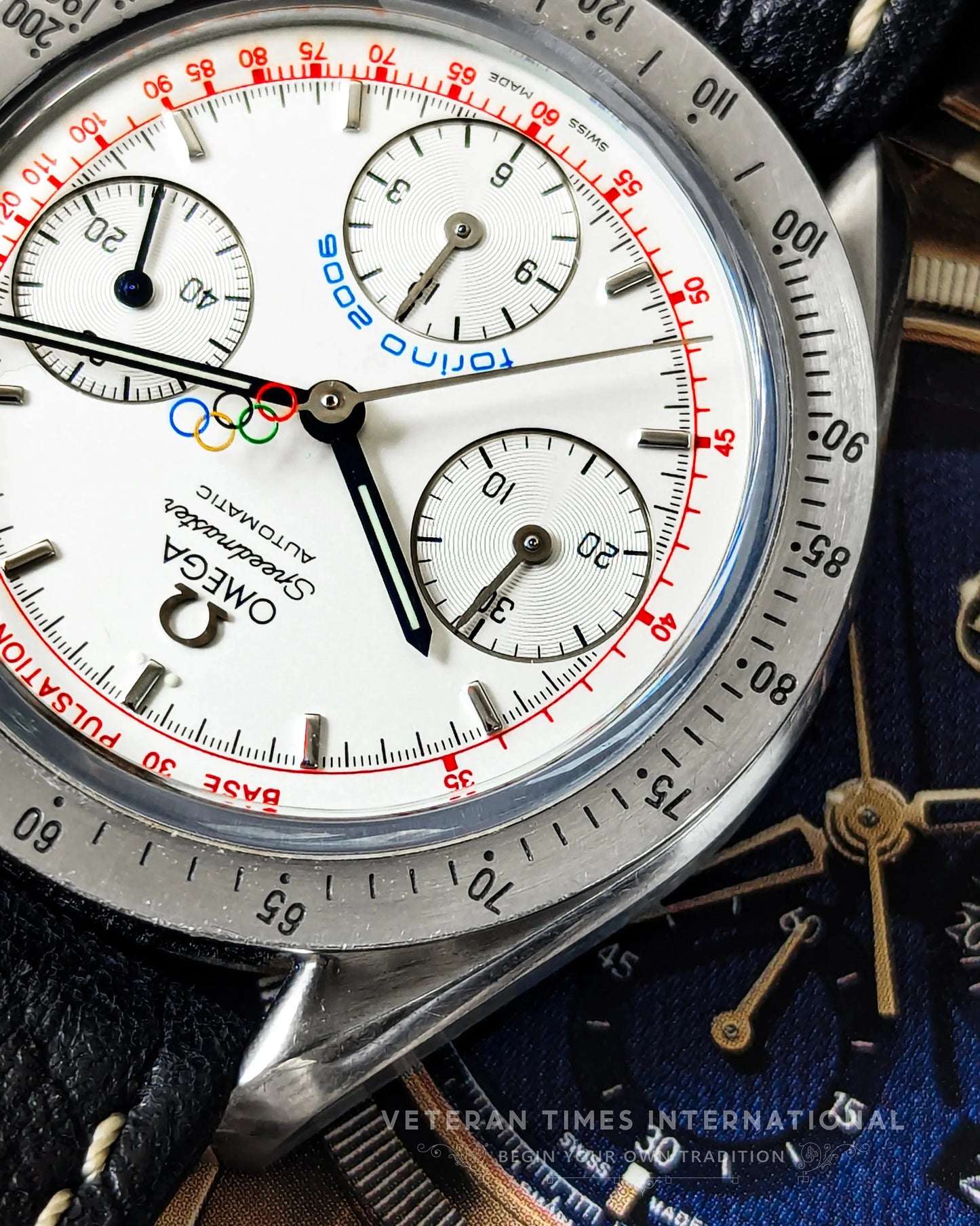 0163_Omega_Speedmaster_-_Torino_Olympics_-_Automatic_Cal.3220A_-_Limited_Edition_-_2006_Swiss11 - Veteran Times Int