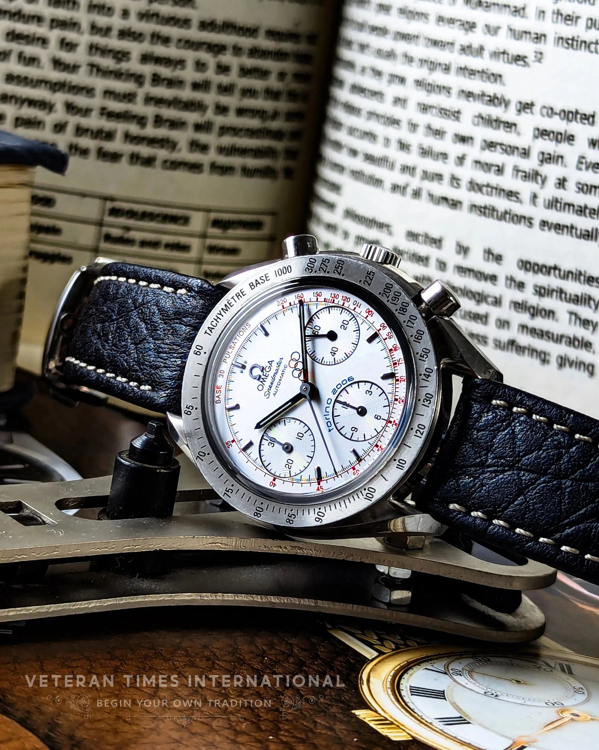 0163_Omega_Speedmaster_-_Torino_Olympics_-_Automatic_Cal.3220A_-_Limited_Edition_-_2006_Swiss9 - Veteran Times Int
