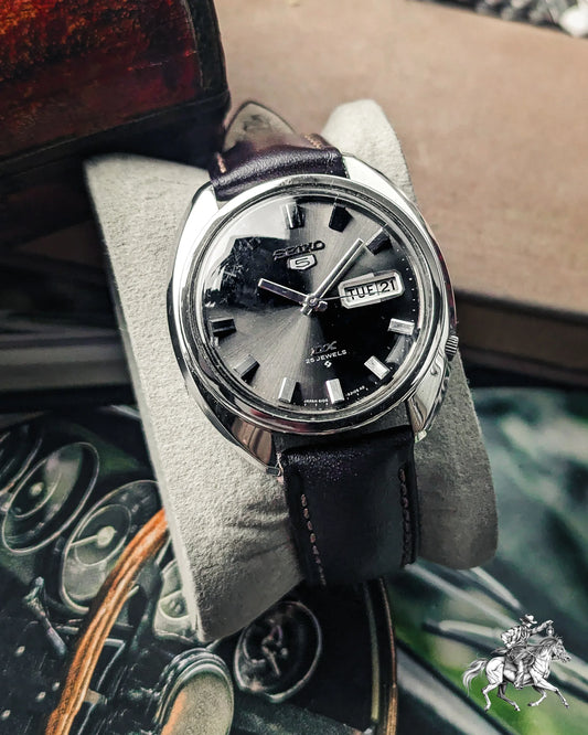 Seiko 5 Deluxe - 6106-8131
