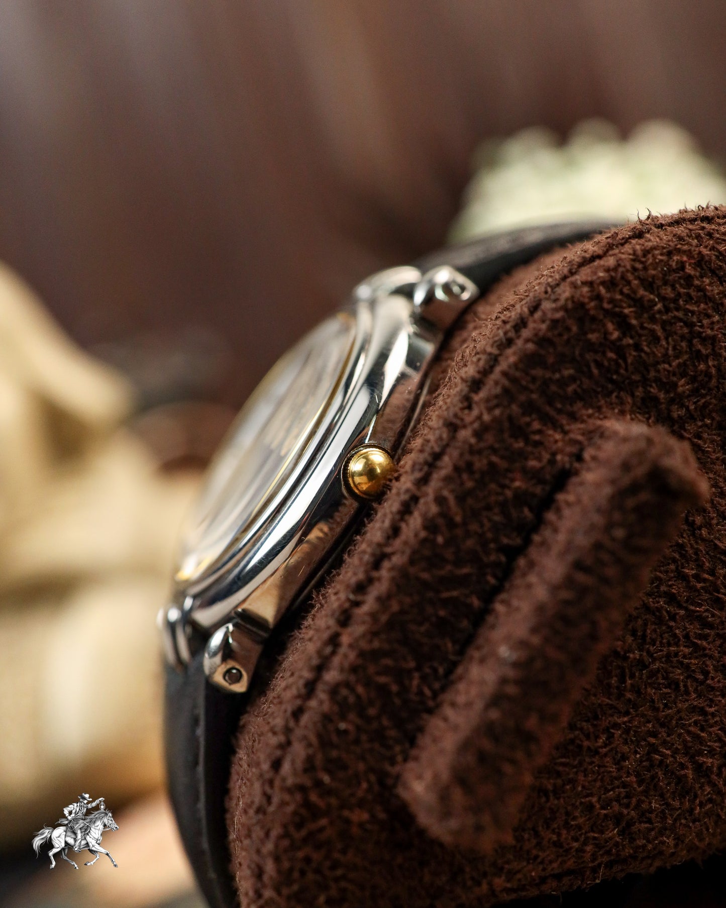 Silvio Valentino - Chevron Texture Date Quartz - V006M