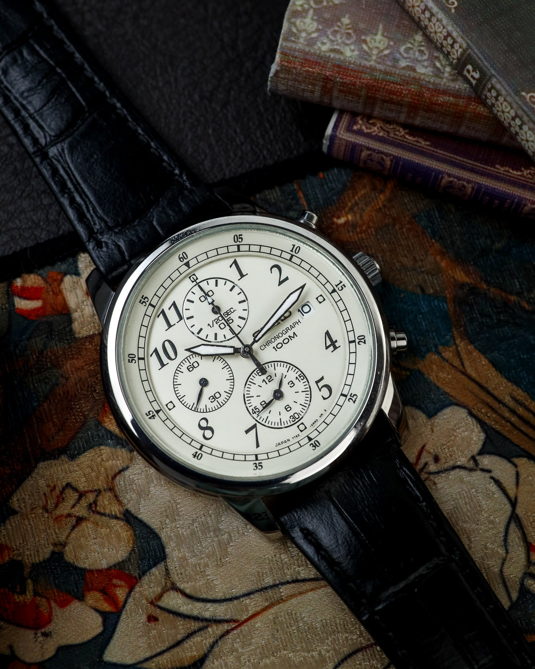 Seiko - Chronograph 100M Ivory Arabic Dial - 7T92-0LT0