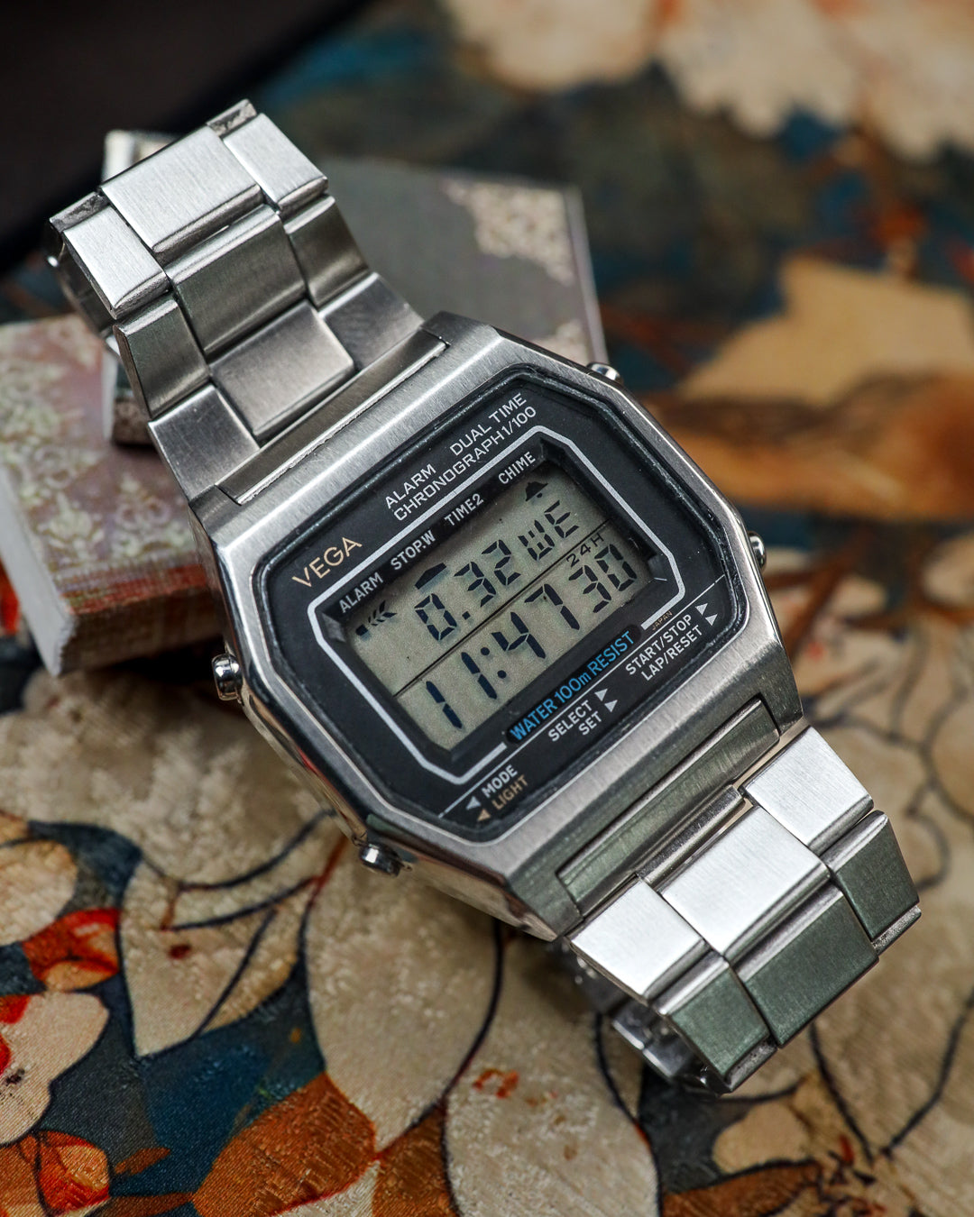 Citizen (Vega / Adec) - Retro Digital Chronograph - 9508-391764