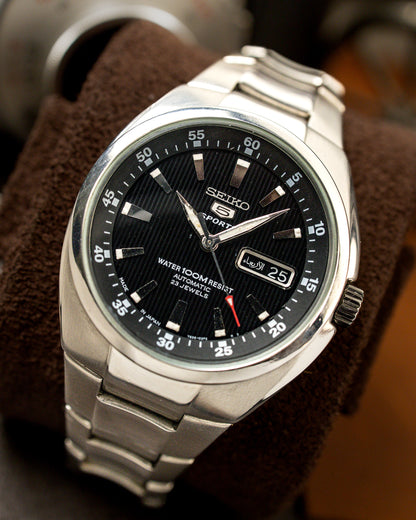 Seiko - 5 Sports Pinstripe Automatic - 7S36-02A0