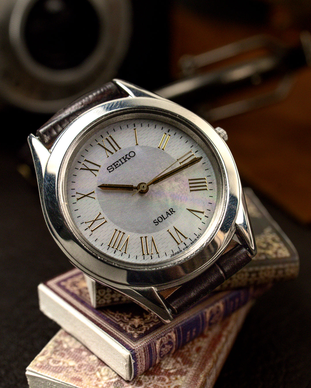 Seiko - Solar Mother of Pearl Roman Dial - V181-0A10