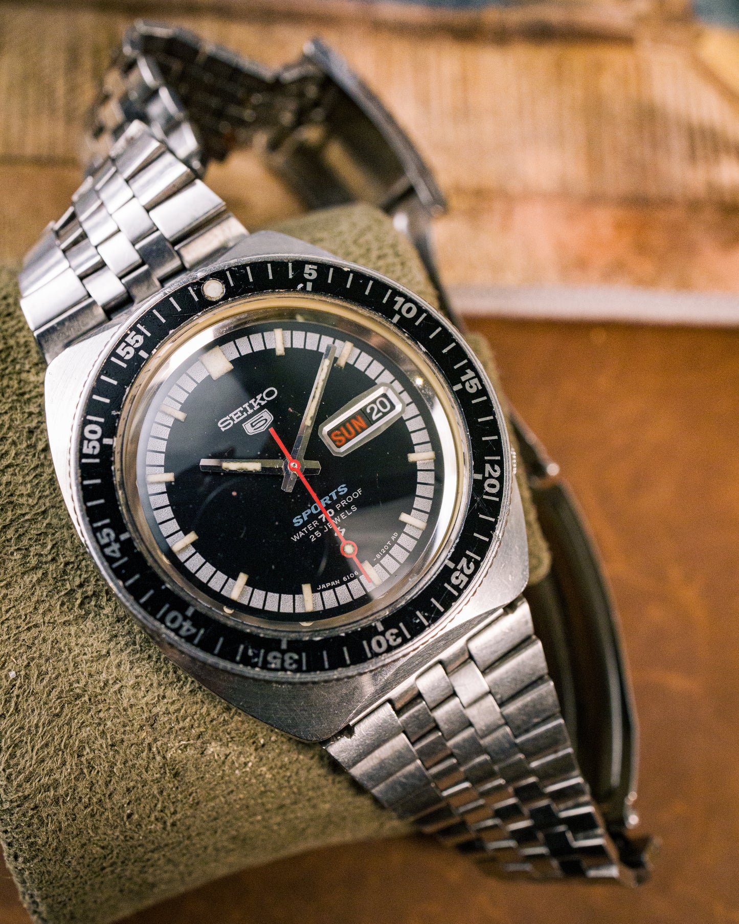 Seiko - 5 Sports Diver - 6106-8120