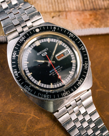 Seiko - 5 Sports Diver - 6106-8120