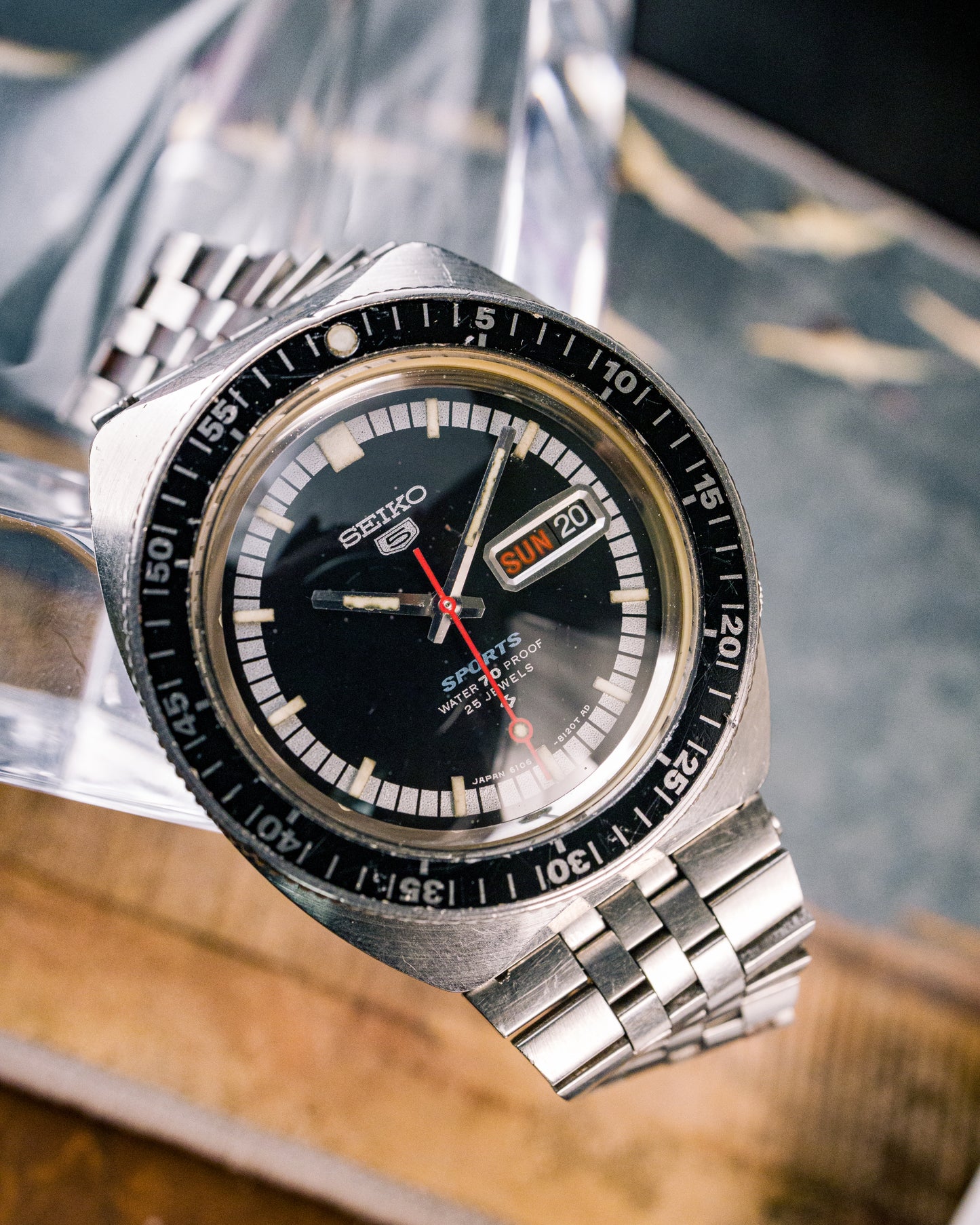 Seiko - 5 Sports Diver - 6106-8120