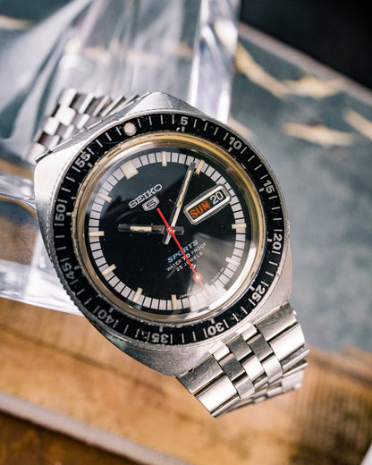Seiko - 5 Sports Diver - 6106-8120
