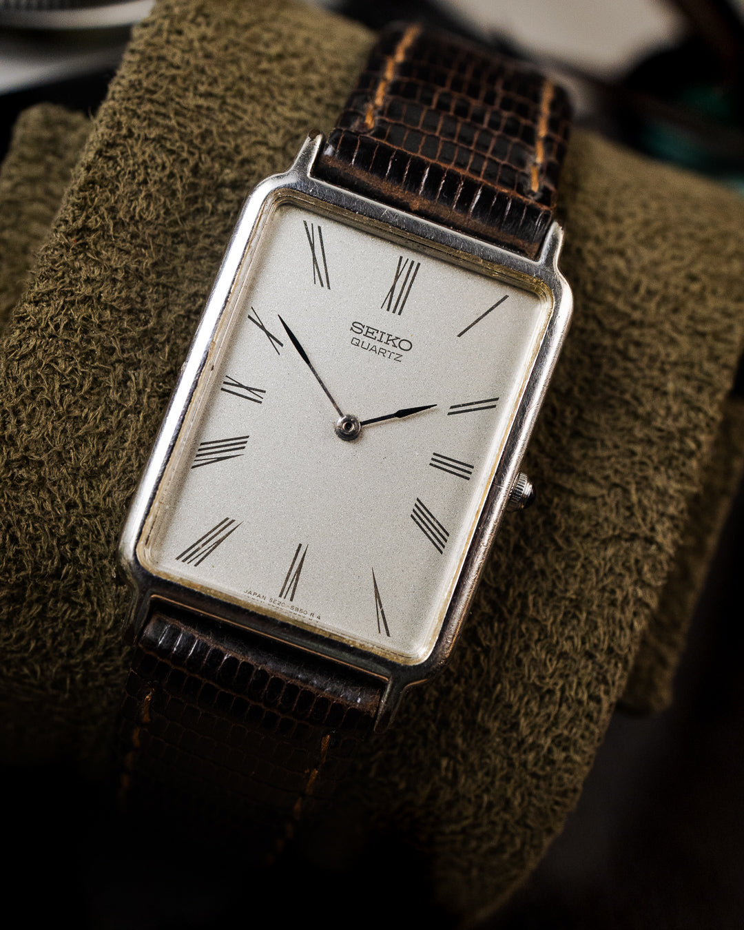 Seiko - Classic Roman Dial Tank - 5E20-5B30