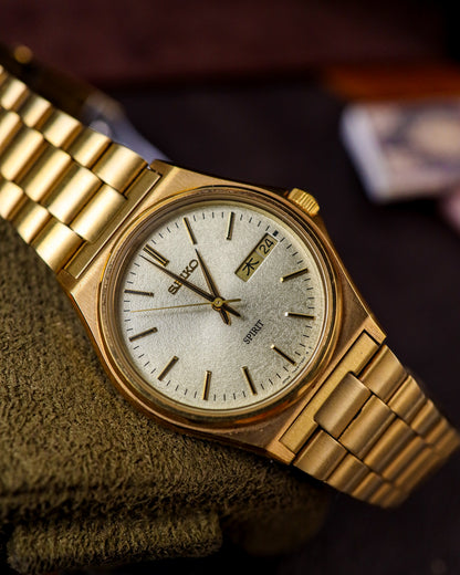 Seiko - Spirit Frosted Champagne Dial Gilt Integrated - 7N43-7180