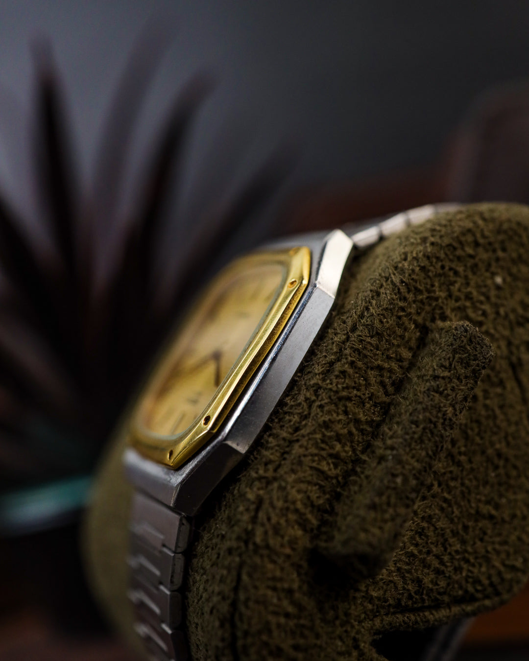Seiko - Chronos Riveted Bezel Tapisserie Dial Santos Tank - 7731-5130