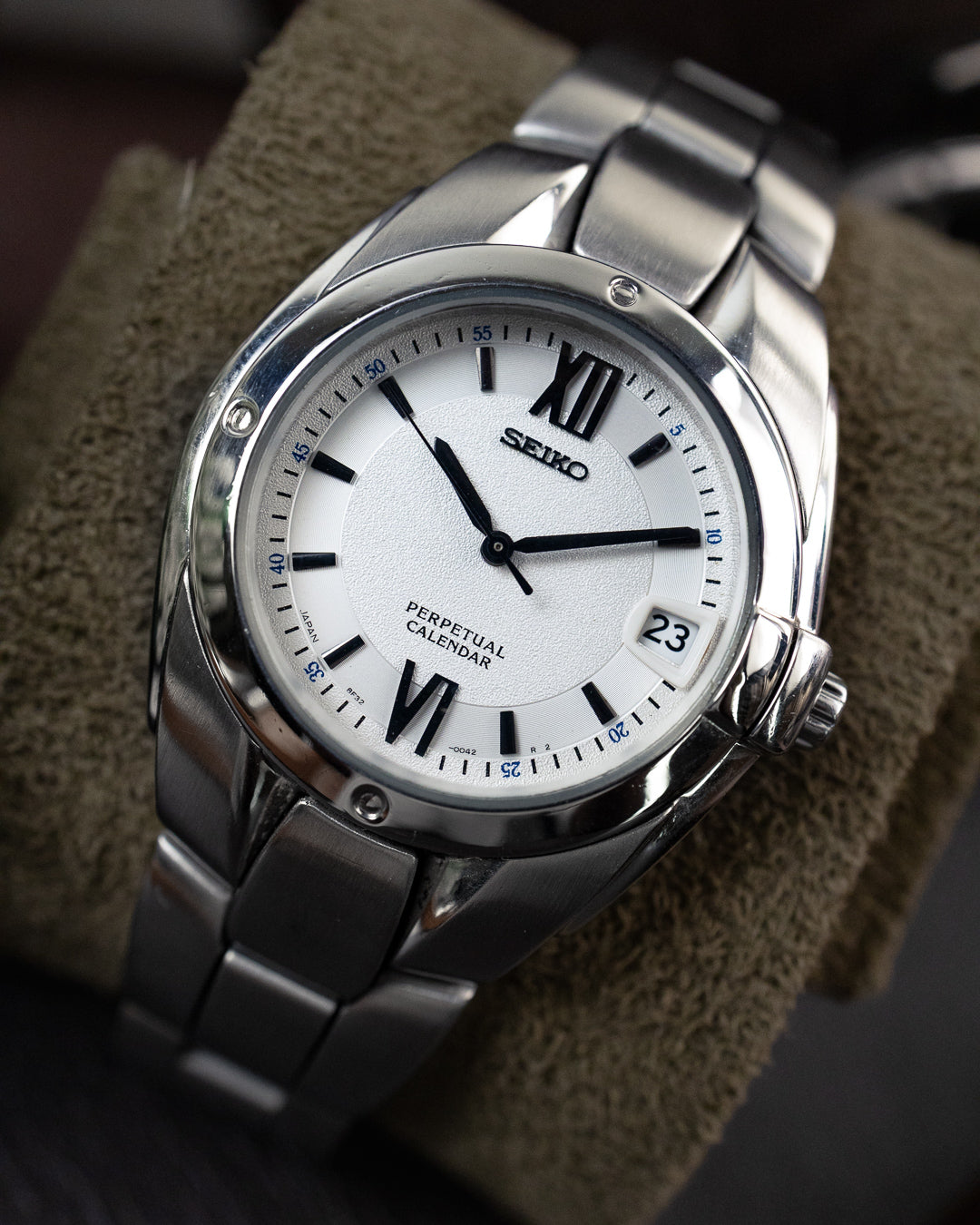 Seiko - Perpetual Calendar Frost Dial - 8F32-0050
