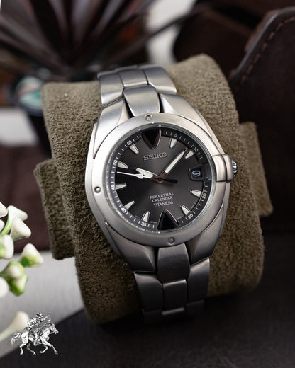 Seiko - Perpetual Calendar Titanium "Alien" - 8F32-0030