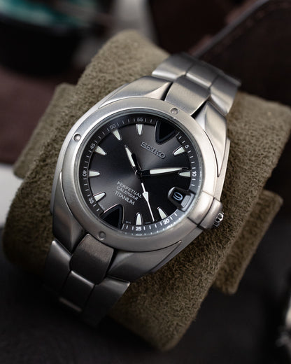 Seiko - Perpetual Calendar Titanium "Alien" - 8F32-0030