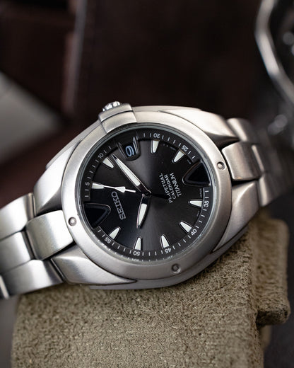 Seiko - Perpetual Calendar Titanium "Alien" - 8F32-0030