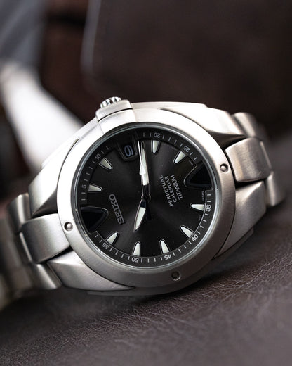 Seiko - Perpetual Calendar Titanium "Alien" - 8F32-0030
