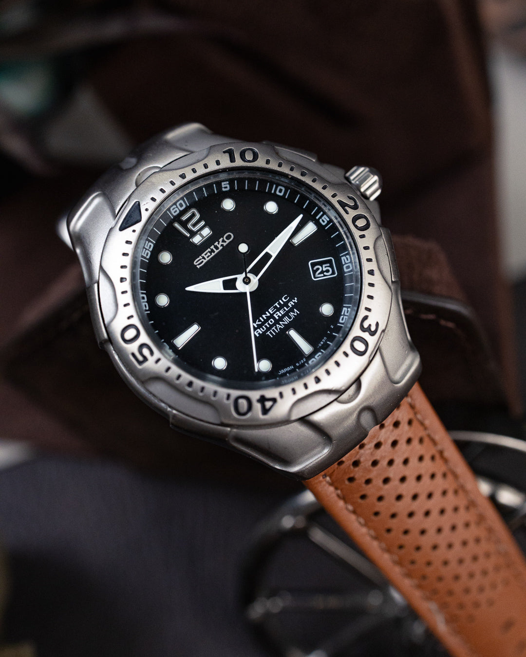 Seiko - Kinetic Auto Relay Titanium 200M - 5J22-0C80
