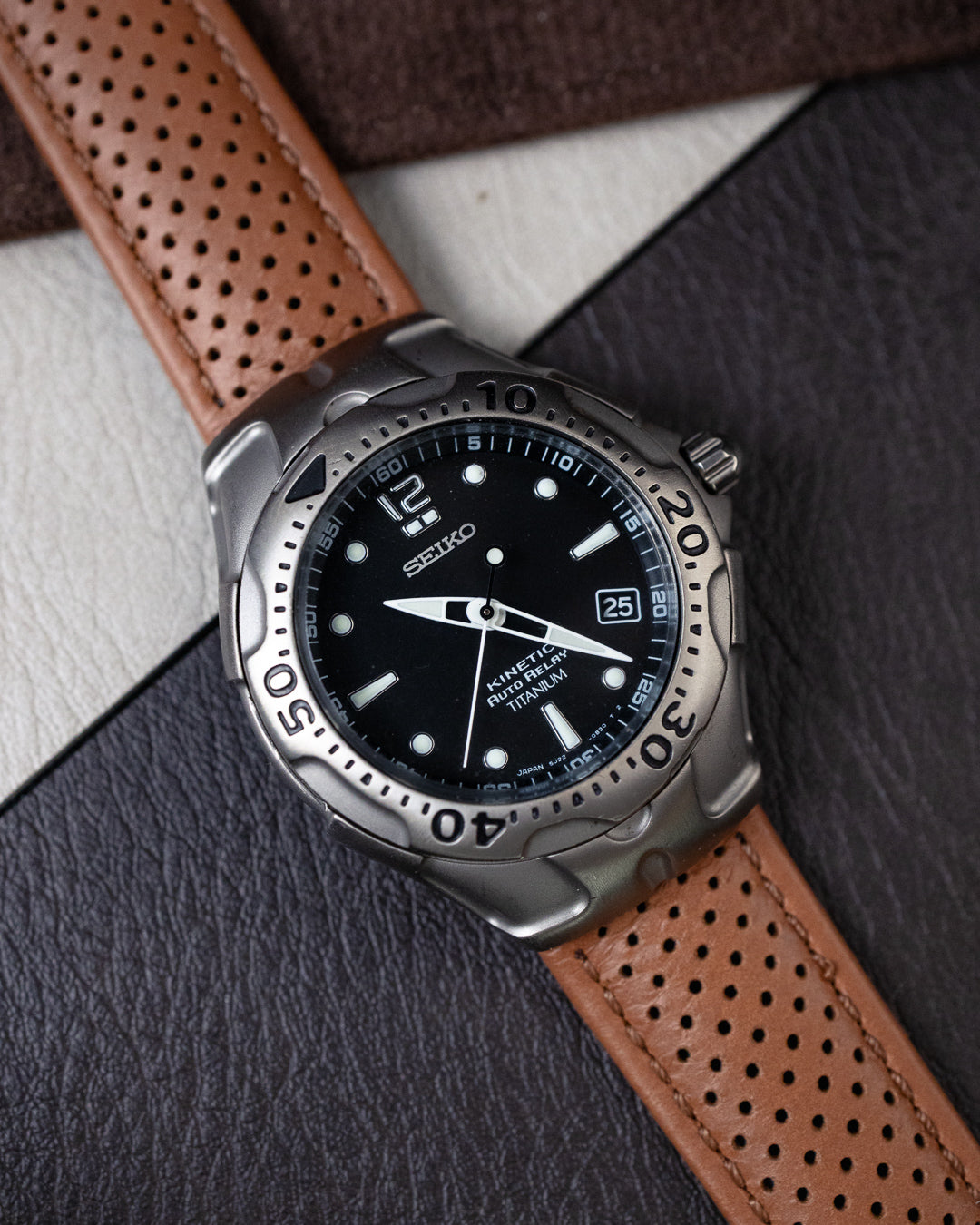 Seiko - Kinetic Auto Relay Titanium 200M - 5J22-0C80