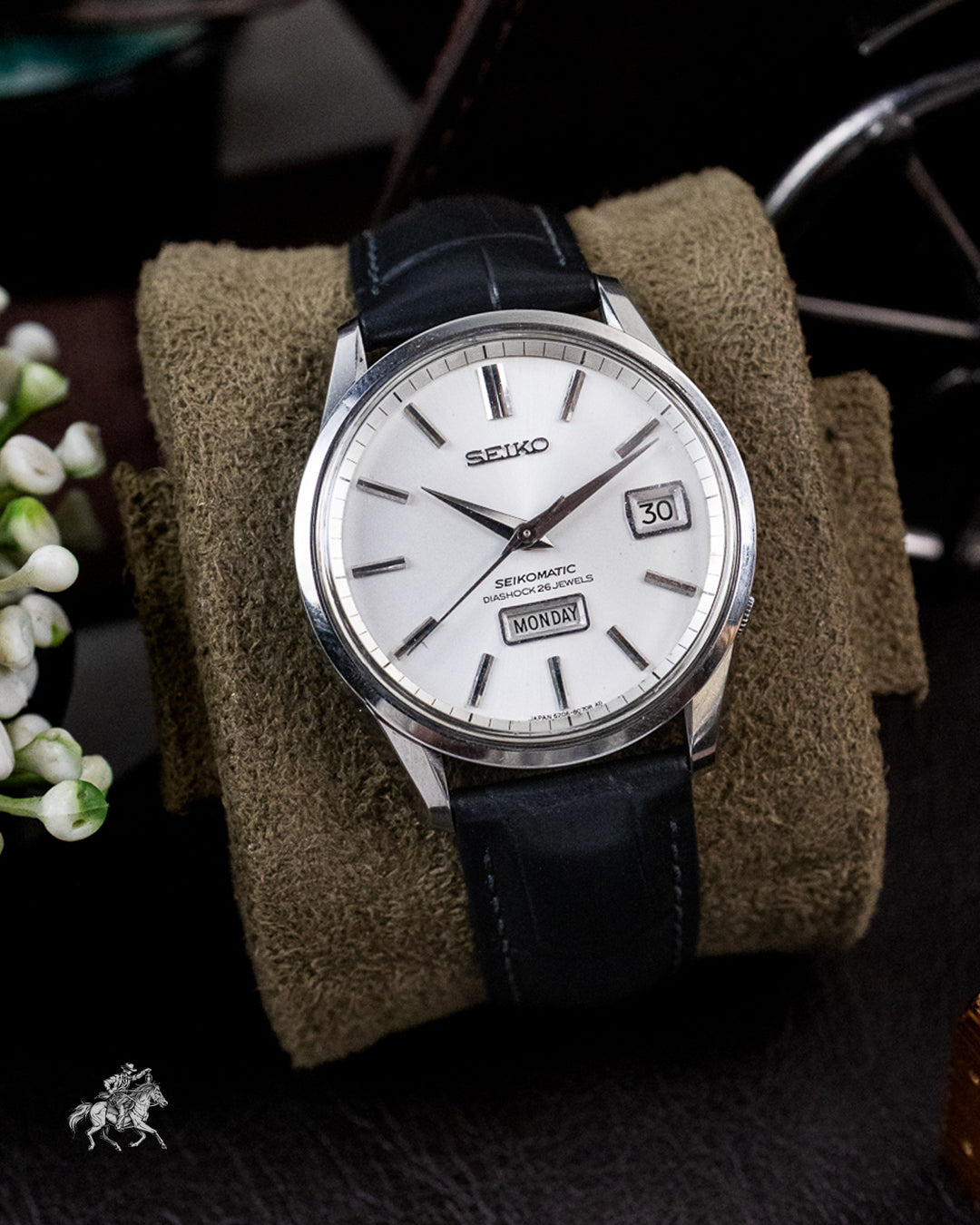 Seiko - Seikomatic Diashock 26 Jewels Dolphin Caseback - 6206-8040