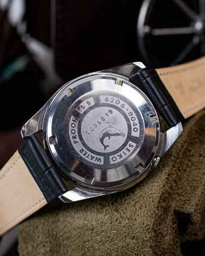 Seiko - Seikomatic Diashock 26 Jewels Dolphin Caseback - 6206-8040