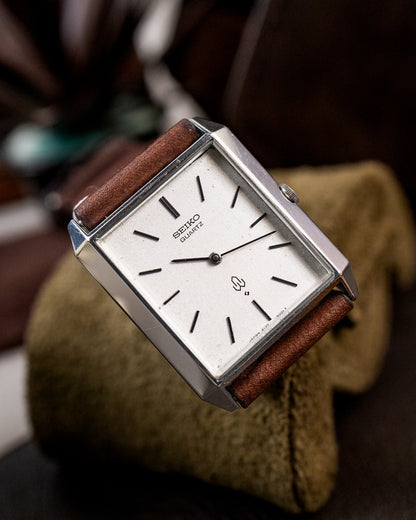 Seiko - Chariot Faceted Bezel Silver Dust Tank - 4130-5001