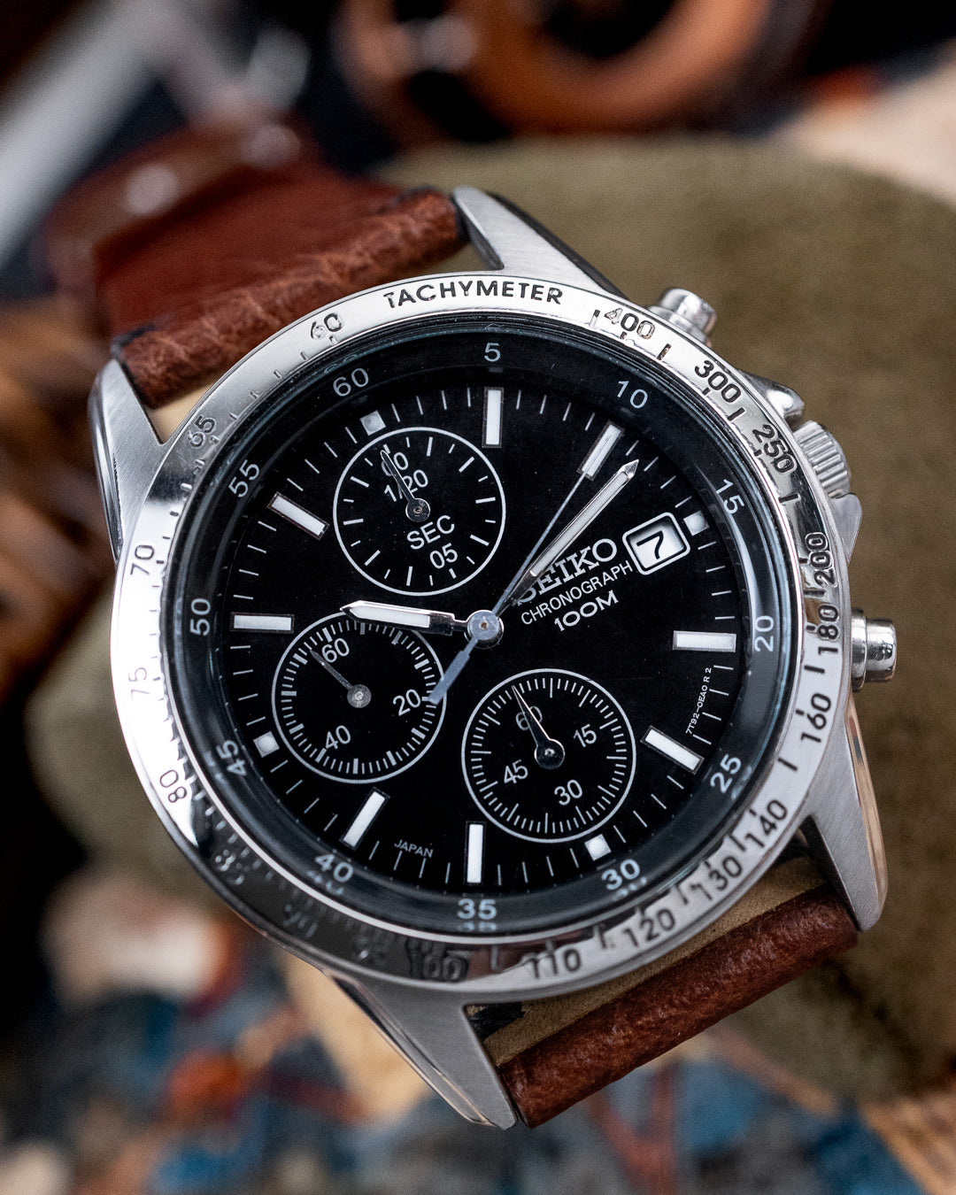 Seiko - 1/20th-Sec Tachymeter Chronograph 100M - 7T92-0DW0