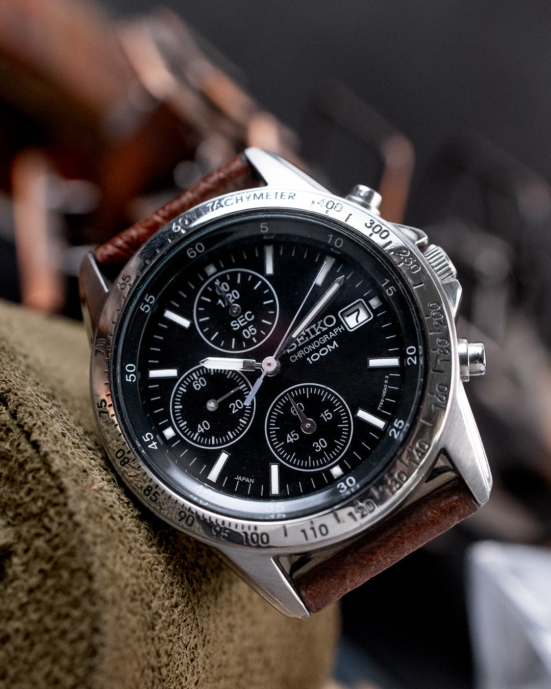 Seiko - 1/20th-Sec Tachymeter Chronograph 100M - 7T92-0DW0