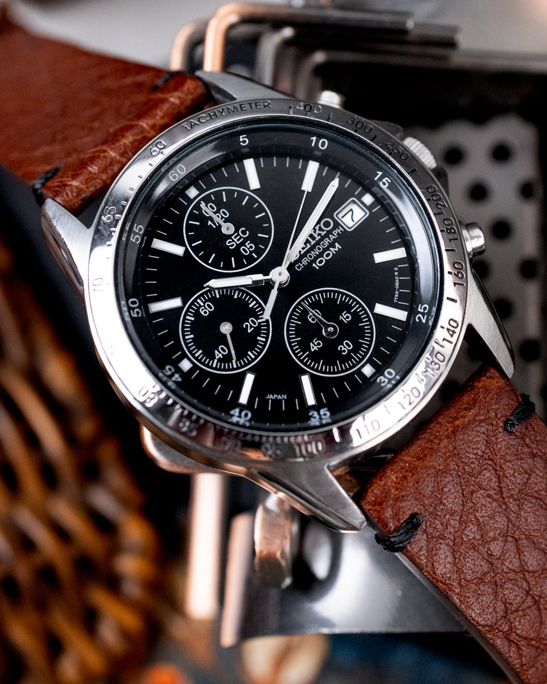 Seiko - 1/20th-Sec Tachymeter Chronograph 100M - 7T92-0DW0