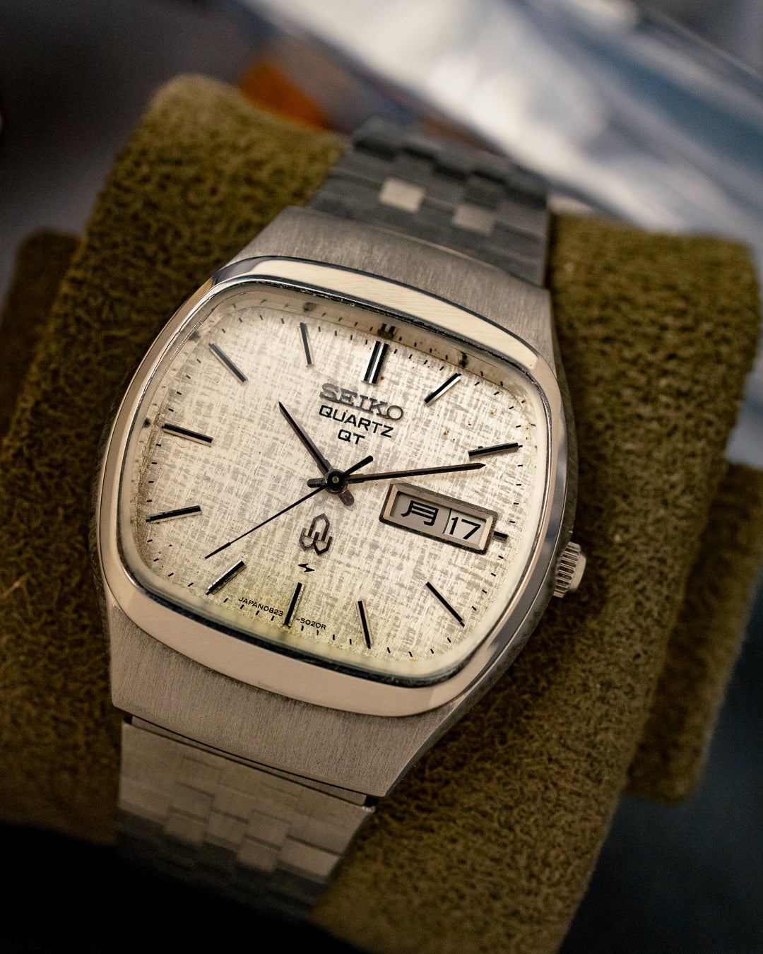 Seiko - Quartz QT Crosshatch Linen Dial Cushion Tank - 0823-5020