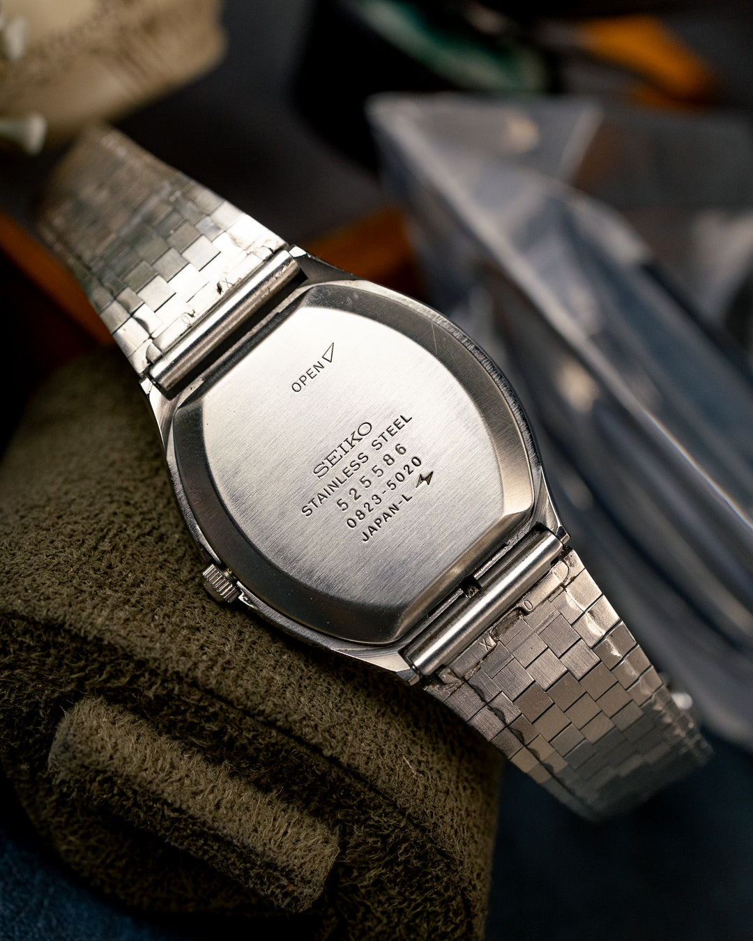 Seiko - Quartz QT Crosshatch Linen Dial Cushion Tank - 0823-5020
