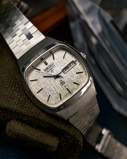 Seiko - Quartz QT Crosshatch Linen Dial Cushion Tank - 0823-5020
