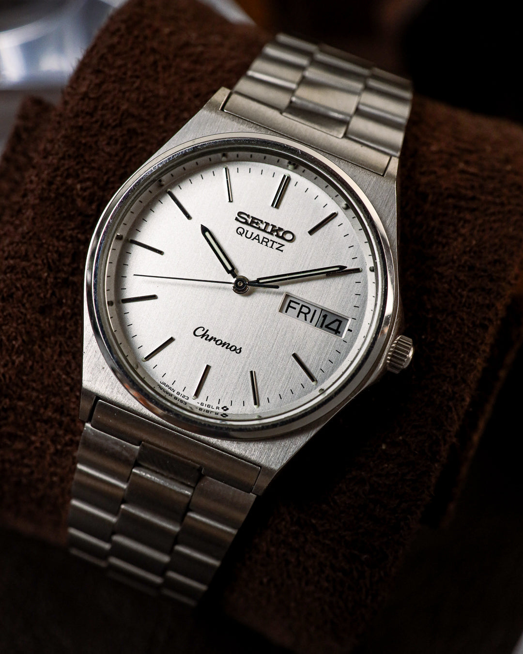 Seiko - Chronos Brushed Silver Dial Tsunami Caseback - 8123-6730