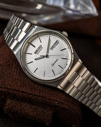Seiko - Chronos Brushed Silver Dial Tsunami Caseback - 8123-6730