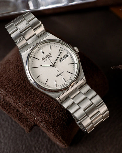 Seiko - Chronos Brushed Silver Dial Tsunami Caseback - 8123-6730