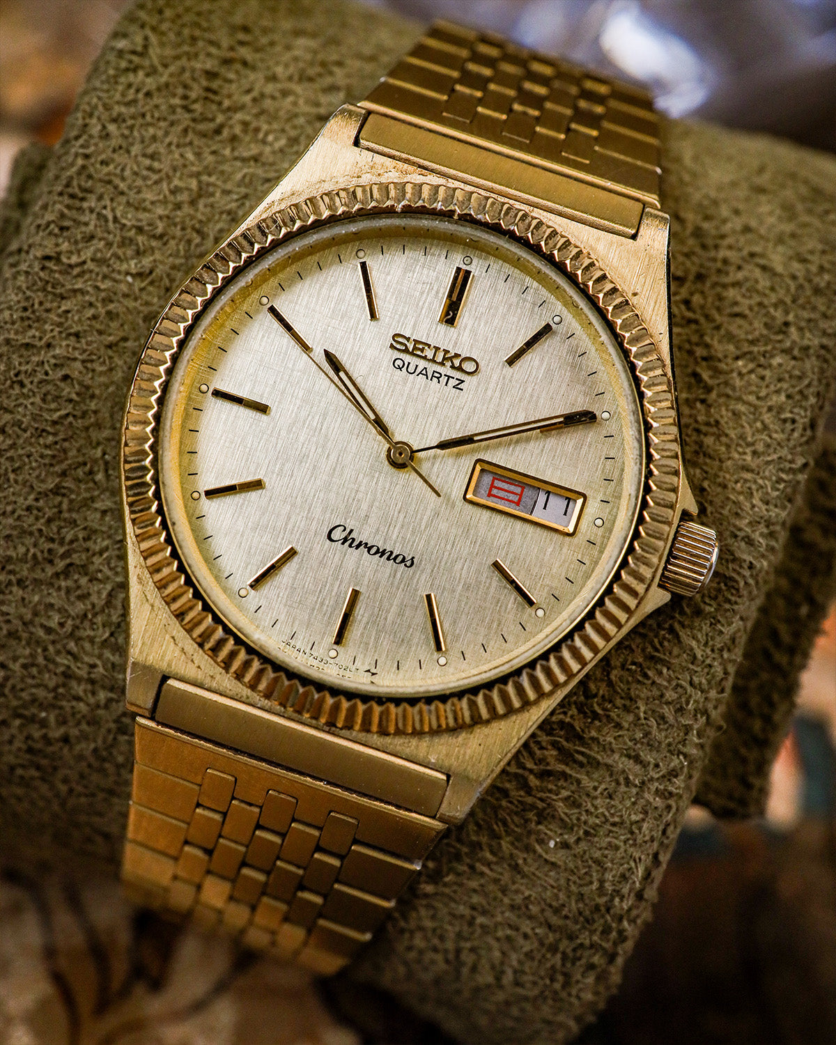 Seiko - Chronos Gold Fluted Bezel - 7433-7010