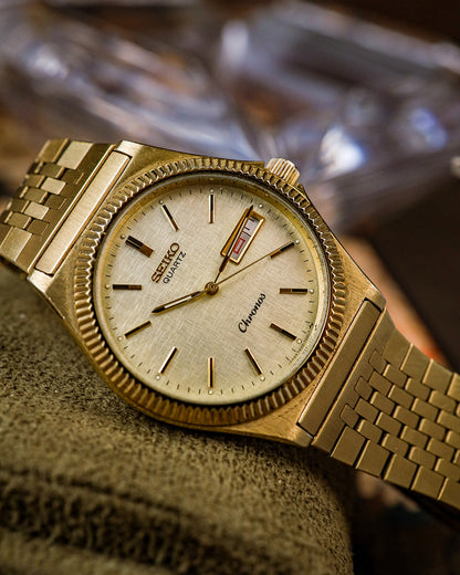 Seiko - Chronos Gold Fluted Bezel - 7433-7010