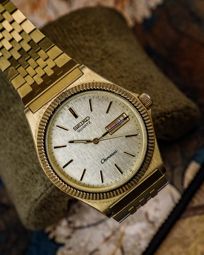 Seiko - Chronos Gold Fluted Bezel - 7433-7010