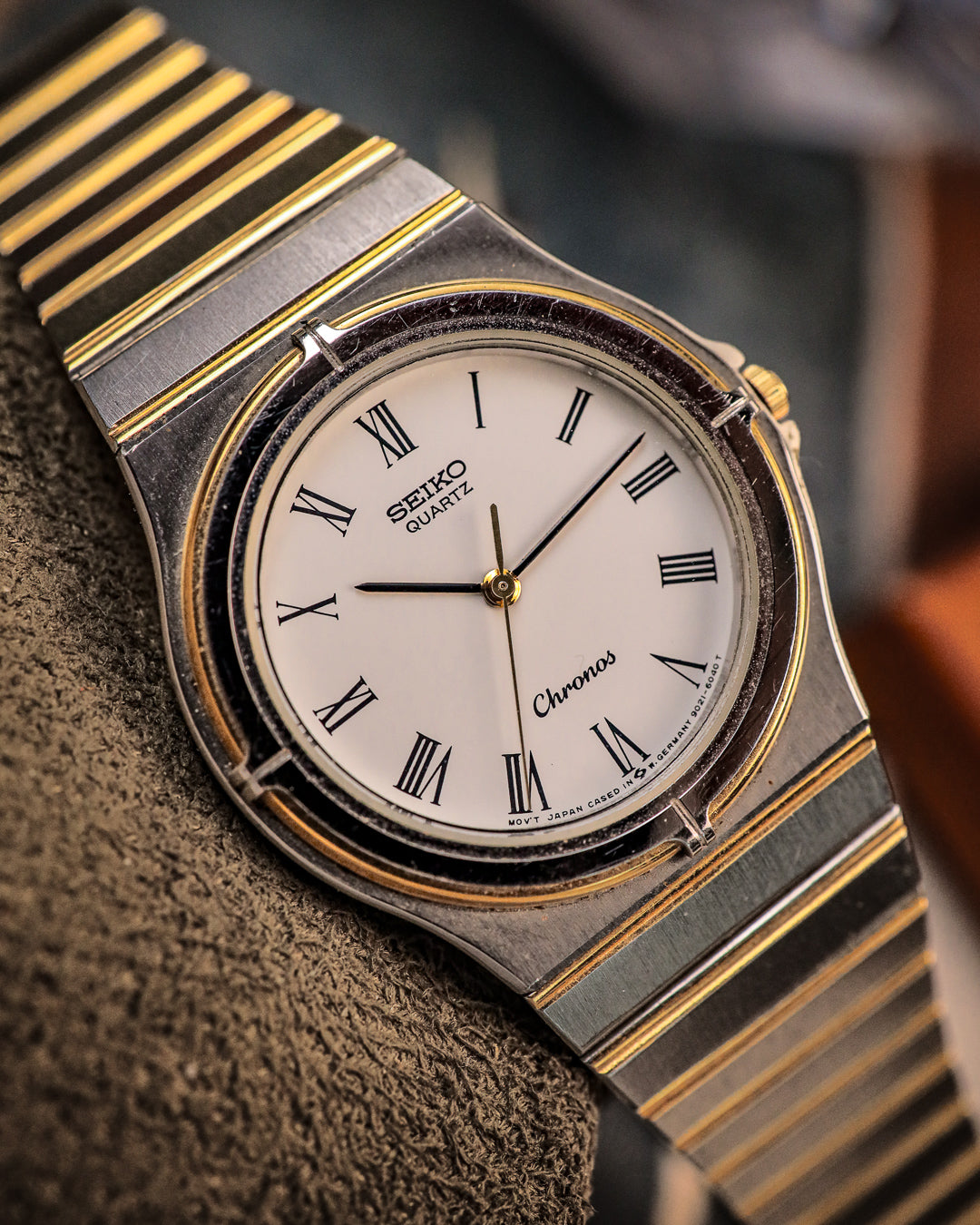 Seiko - Chronos Two-Tone Roman Dial - 9021-6080
