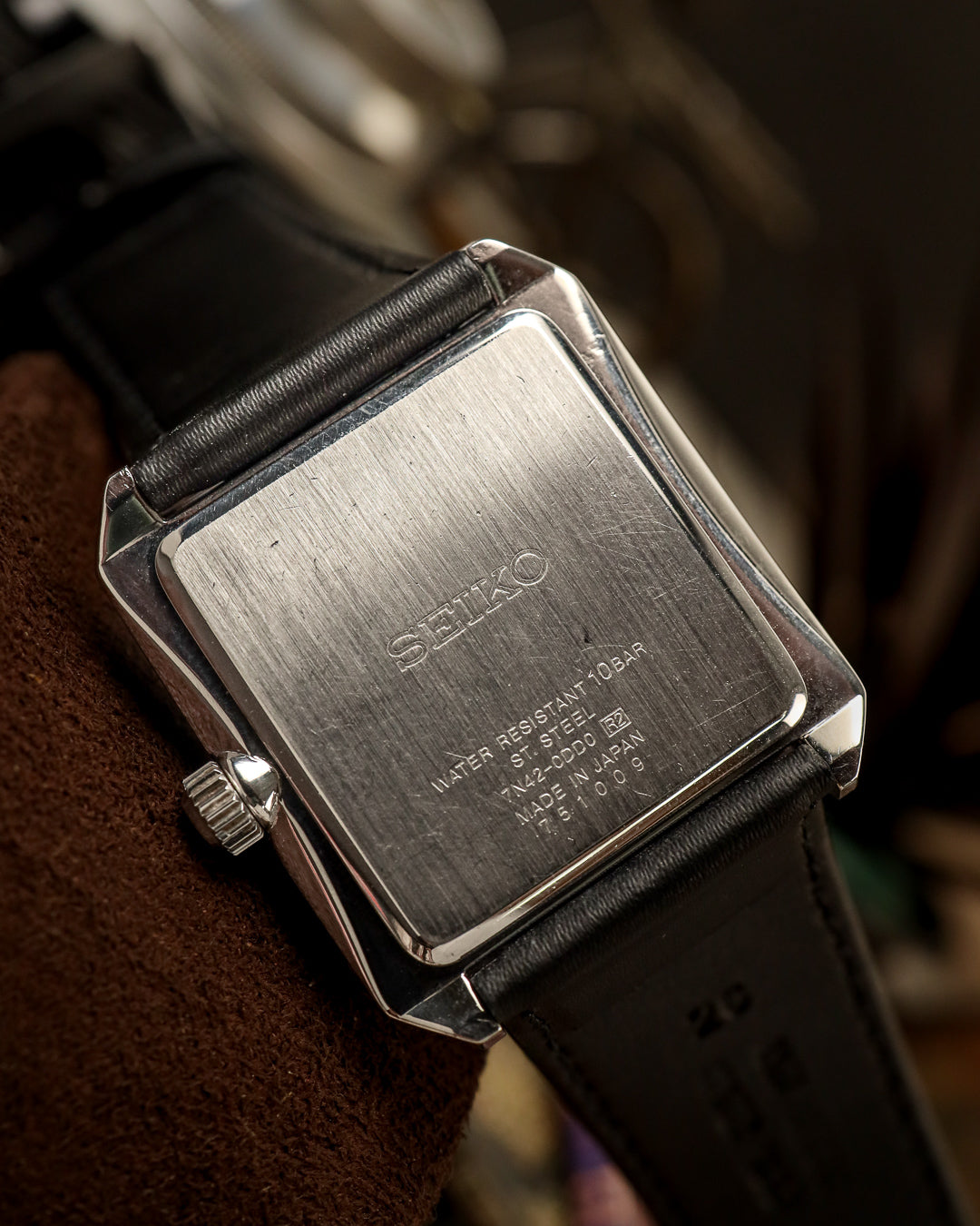 Seiko - Tank Executive Pinstripe Dial - 7N42-0DD0