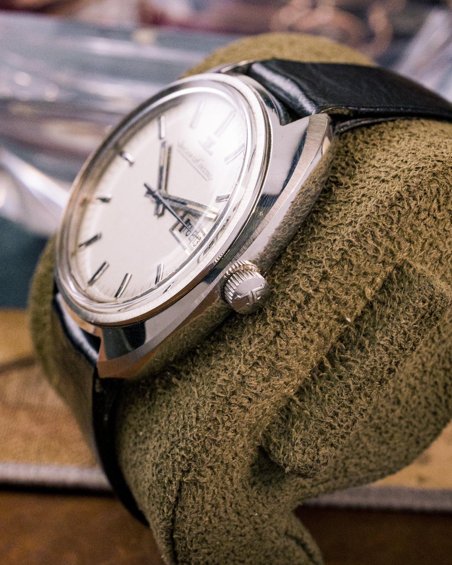 Jaeger-LeCoultre - Chronometre Cushion - 24002-42