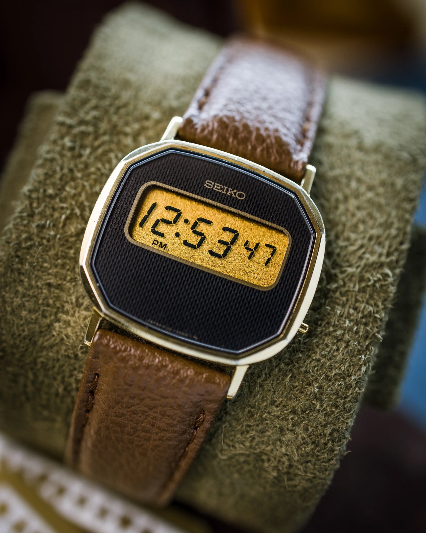 Seiko - Digital - F221-5030