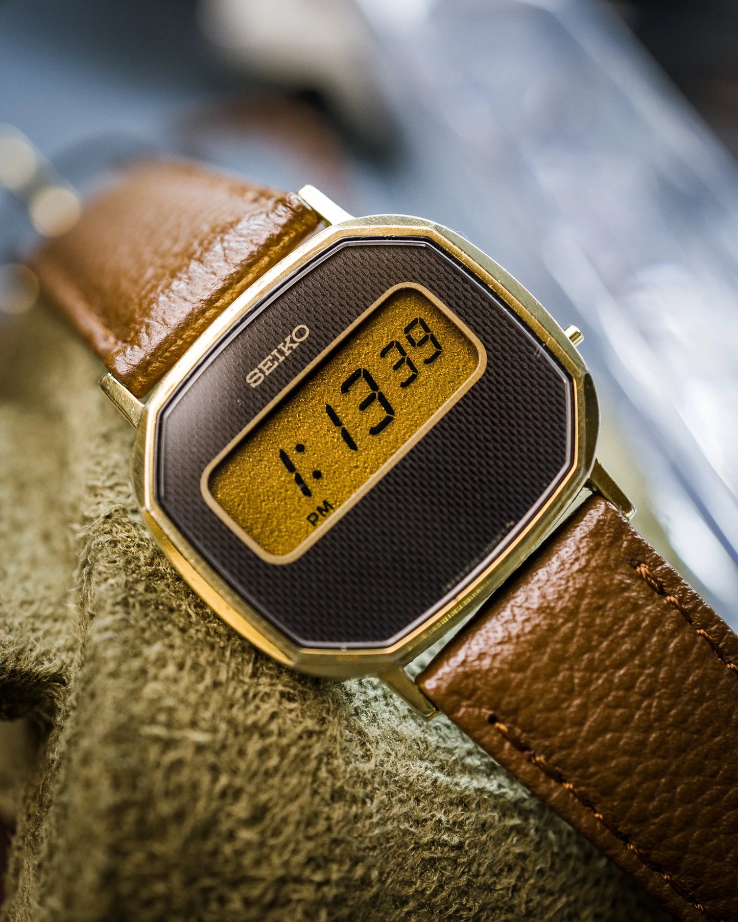 Seiko - Digital - F221-5030